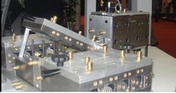 comprar moldes para extrusão sob medida